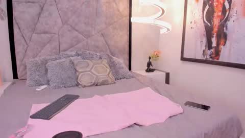 Snapshot of diannevega chatting on November 4, 6:40 pm call me princess dianne online show from November 4, 6:40 pm