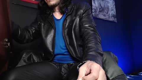 DICAPRIO online show from February 7, 3:38 pm