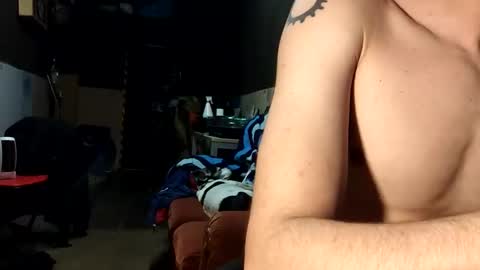 Snapshot of dick4play222 chatting on March 1, 4:15 am dick4play222 online show from March 1, 4:15 am