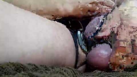 Snapshot of dickbeater4u chatting on March 3, 3:23 am dickbeater4u online show from March 3, 3:23 am