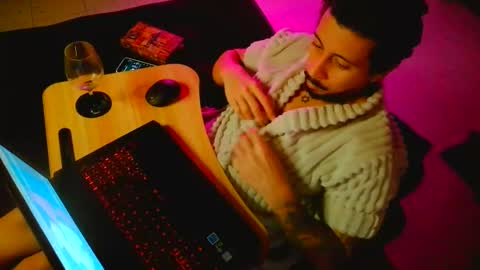 Damin online show from December 9, 1:51 am