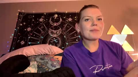 Snapshot of dickeddownsouth chatting on December 29, 8:33 am Beau online show from December 29, 8:33 am