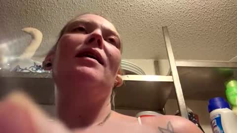 Snapshot of dickeddownsouth chatting on November 28, 5:54 am Beau online show from November 28, 5:54 am