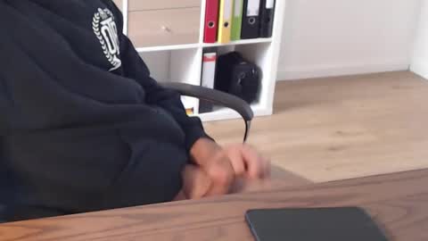 dickeeier96 online show from November 10, 9:08 am