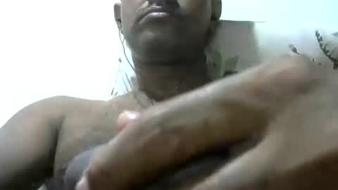 Snapshot of dickruss0070003 chatting on December 3, 4:39 pm dick rus online show from December 3, 4:39 pm