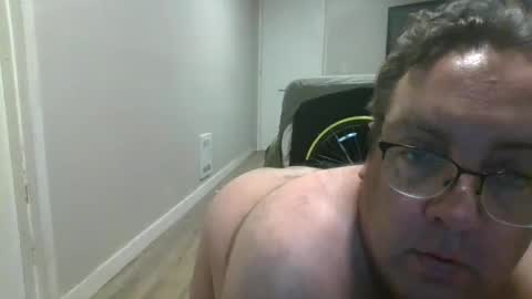 Snapshot of didgeman1984 chatting on October 6, 1:03 am Didgeman online show from October 6, 1:03 am