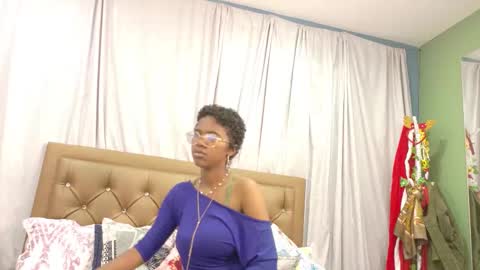 didoelizabeth online show from November 18, 3:05 pm