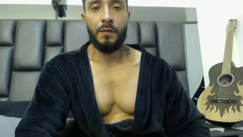 Snapshot of diehgoo_ortega chatting on February 15, 5:19 am Diego Ortega online show from February 15, 5:19 am