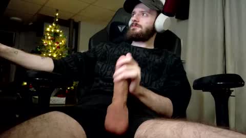 digbicknik online show from November 29, 1:52 am