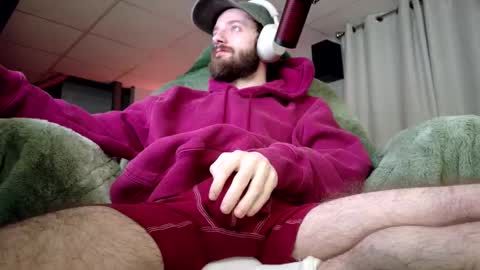 Snapshot of digbicknik chatting on February 7, 2:04 am digbicknik online show from February 7, 2:04 am