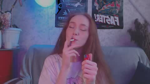 Hi im Alice 3 Im usualy online 03-10 or 17-21 UTC0 online show from February 9, 11:58 am