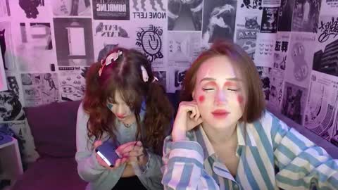 Hi im Alice 3 Im usualy online 03-10 or 17-21 UTC0 online show from November 22, 10:31 pm