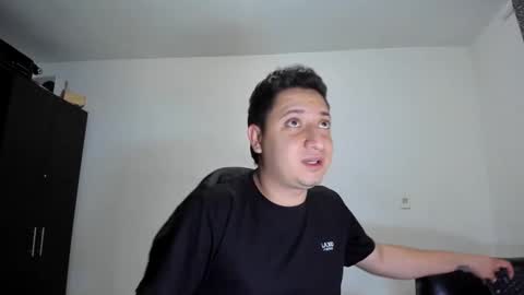 diiego_xxx online show from April 19, 4:50 pm