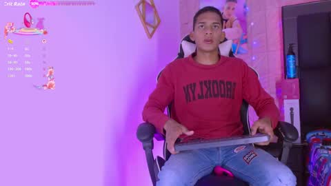 Snapshot of dilam_alfonzo chatting on November 2, 8:11 pm Dilan online show from November 2, 8:11 pm