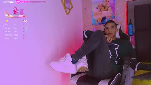 Snapshot of dilam_alfonzo chatting on November 11, 7:58 pm Dilan online show from November 11, 7:58 pm