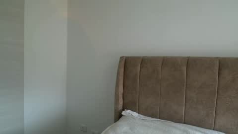 Dilan Coy online show from April 1, 9:23 pm