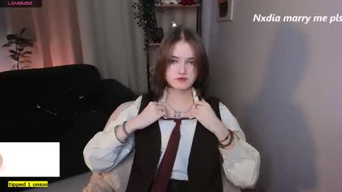 Snapshot of dilara_xbaby chatting on September 22, 1:46 pm Dilara online show from September 22, 1:46 pm