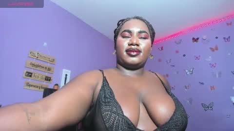 dilay__x online show from April 12, 11:43 pm