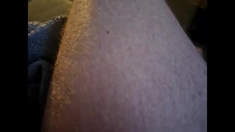 Snapshot of dilf232323 chatting on October 18, 8:37 am Dilf online show from October 18, 8:37 am