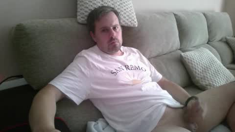 dili999 online show from September 19, 5:46 pm