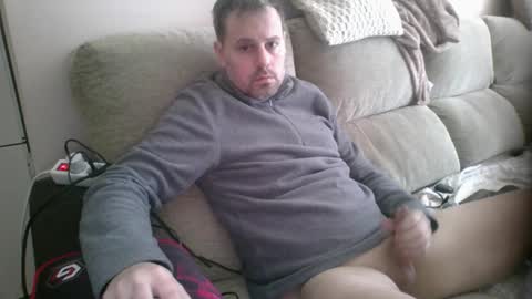 dili999 online show from February 22, 10:36 am