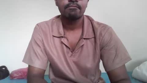 Snapshot of dilip_09 chatting on December 23, 8:33 am dilip_09 online show from December 23, 8:33 am