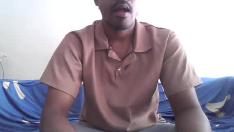 Snapshot of dilip_09 chatting on January 13, 7:00 am dilip_09 online show from January 13, 7:00 am