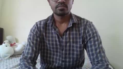 Snapshot of dilip_09 chatting on February 2, 9:40 am dilip_09 online show from February 2, 9:40 am