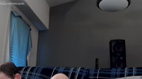 Snapshot of dilldough405 chatting on October 6, 7:33 pm Dilldough405 online show from October 6, 7:33 pm