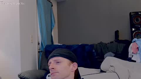 Snapshot of dilldough405 chatting on November 20, 7:19 am Dilldough405 online show from November 20, 7:19 am