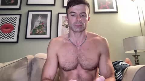 Snapshot of dillonwilde chatting on January 8, 8:50 pm Dillon online show from January 8, 8:50 pm