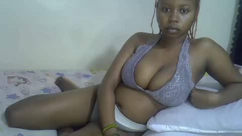 Snapshot of dime010 chatting on December 5, 8:11 pm dime online show from December 5, 8:11 pm
