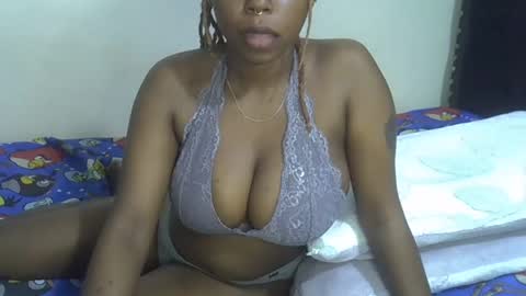 Snapshot of dime010 chatting on February 13, 11:47 pm dime online show from February 13, 11:47 pm