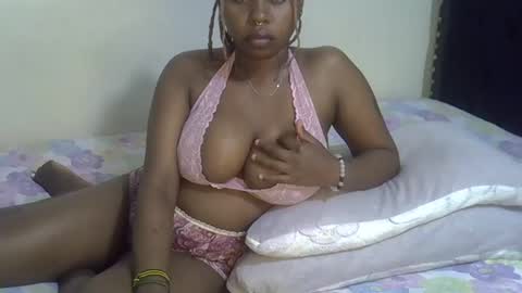 Snapshot of dime010 chatting on February 20, 11:43 pm dime online show from February 20, 11:43 pm