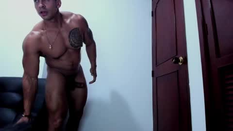 Snapshot of dimitriklein chatting on May 8, 1:11 am dimitriklein online show from May 8, 1:11 am