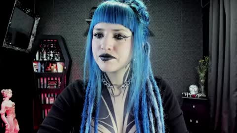 Snapshot of dimmuanddarkness chatting on December 27, 11:06 am dimmuanddarkness online show from December 27, 11:06 am