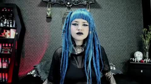 Snapshot of dimmuanddarkness chatting on January 3, 6:44 am dimmuanddarkness online show from January 3, 6:44 am