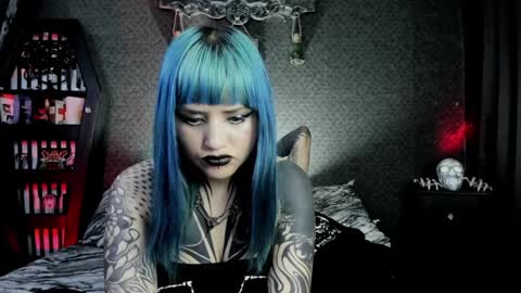 Snapshot of dimmuanddarkness chatting on January 28, 5:54 am dimmuanddarkness online show from January 28, 5:54 am