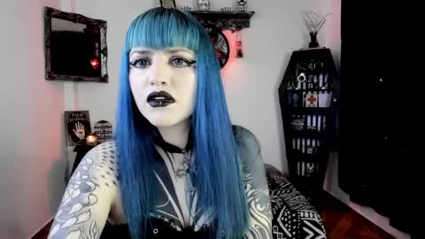 Snapshot of dimmuanddarkness chatting on October 2, 7:59 am dimmuanddarkness online show from October 2, 7:59 am