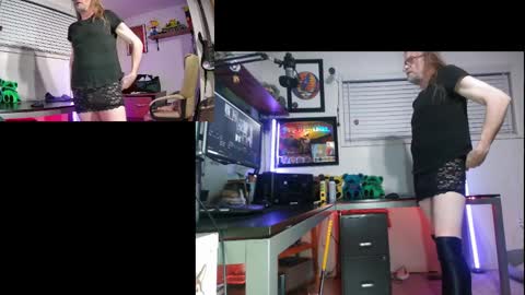 Snapshot of dinkdork094 chatting on January 29, 7:04 am Dinkdork just having a good time online show from January 29, 7:04 am