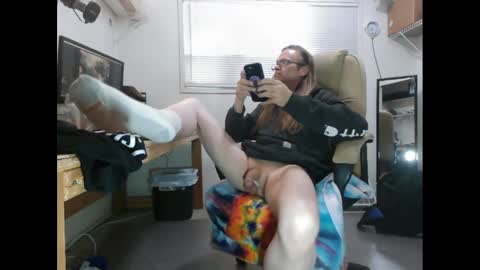 Snapshot of dinkdork094 chatting on September 21, 5:47 pm Dinkdork just having a good time online show from September 21, 5:47 pm