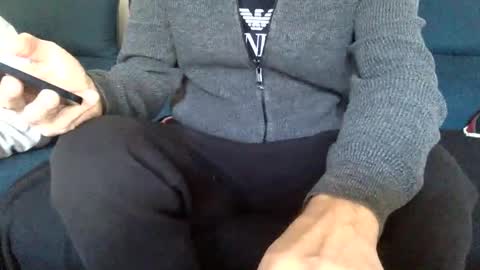 Snapshot of dinnerout1111 chatting on January 21, 9:24 am dinnerout1111 online show from January 21, 9:24 am