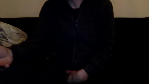 Snapshot of dinnerout1111 chatting on January 22, 7:25 am dinnerout1111 online show from January 22, 7:25 am