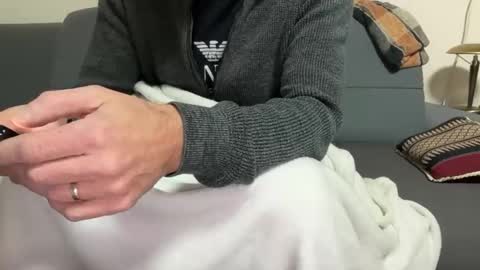 Snapshot of dinnerout1111 chatting on November 20, 3:07 am dinnerout1111 online show from November 20, 3:07 am