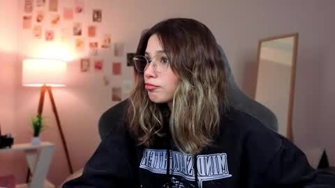 Sara Connor online show from January 19, 1:04 pm