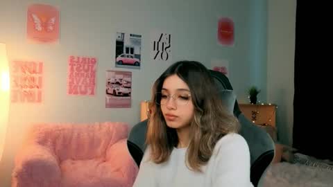 Sara Connor online show from February 22, 1:20 pm