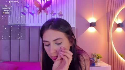 Snapshot of diosa_cristal chatting on January 18, 9:45 am Cristal online show from January 18, 9:45 am