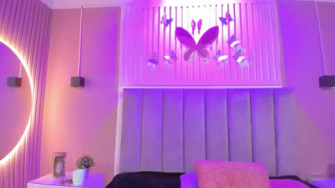 Snapshot of diosa_cristal chatting on November 28, 3:53 am Cristal online show from November 28, 3:53 am