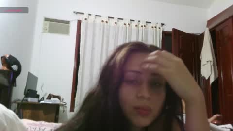 Cristal Independent model online show from April 7, 3:51 am