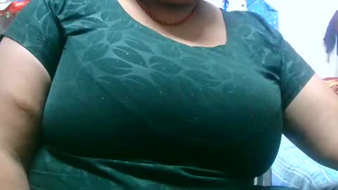 Snapshot of dipa2345 chatting on December 15, 6:28 am dipa2345 online show from December 15, 6:28 am